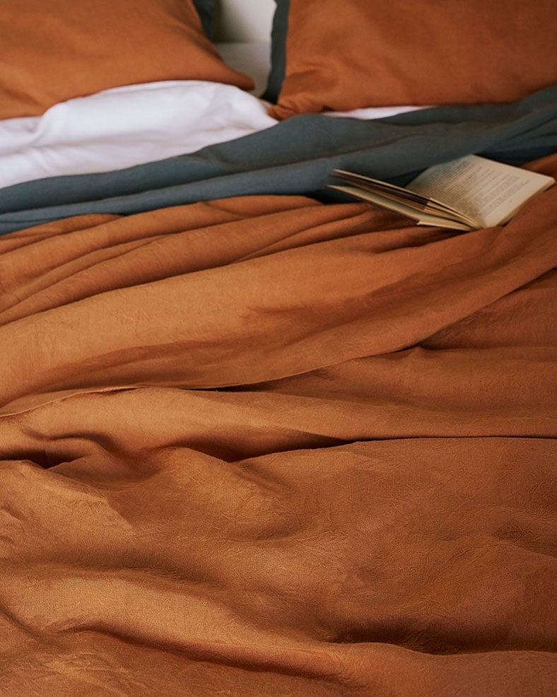 MUNGO_Bed_Linen_Terracotta_SCARBS_Shot01_0194