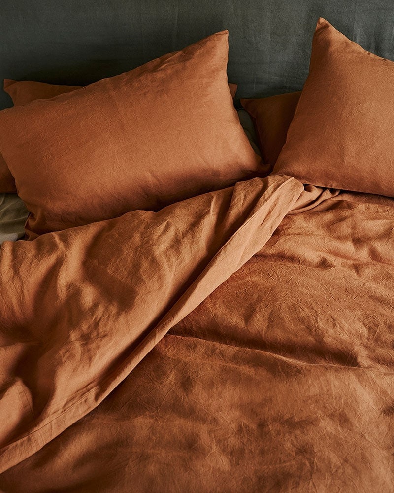 MUNGO_Bed_Linen_Terracotta_SCARBS_Shot01_0329
