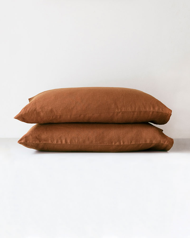 Mungo_Terracotta_Bed_Linen_Pillows_DSC04636
